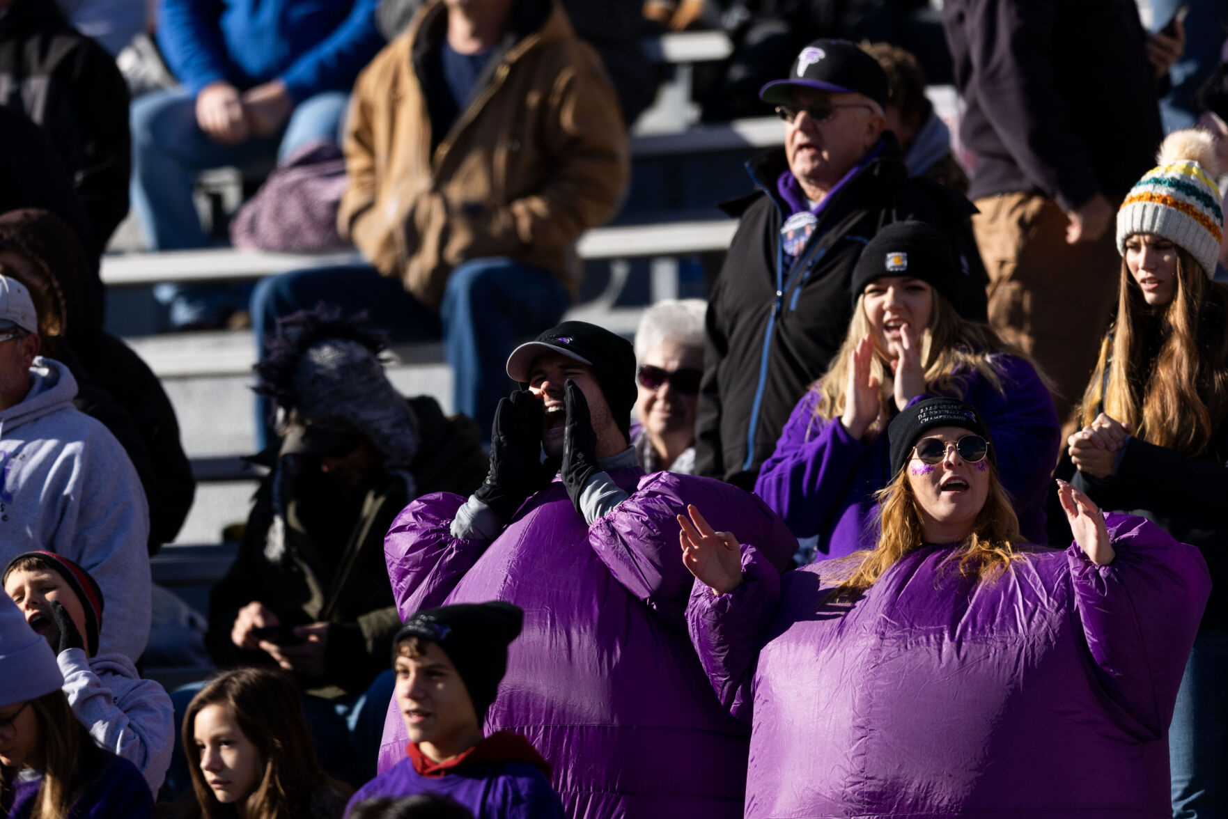 112222-owh-spo-fbeight2-ar11.JPG